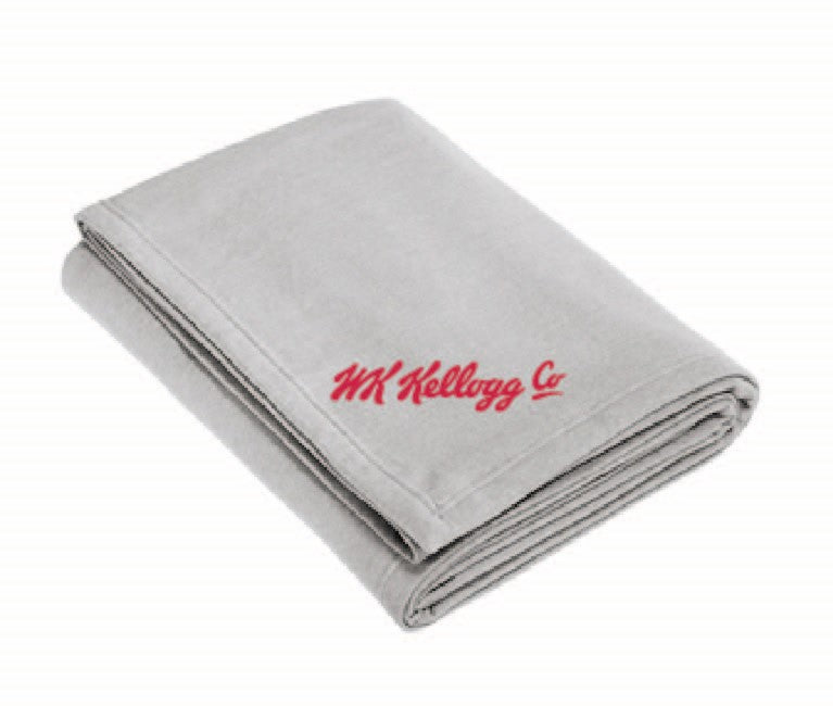 Oversized Core Fleece Sweatshirt Blanket